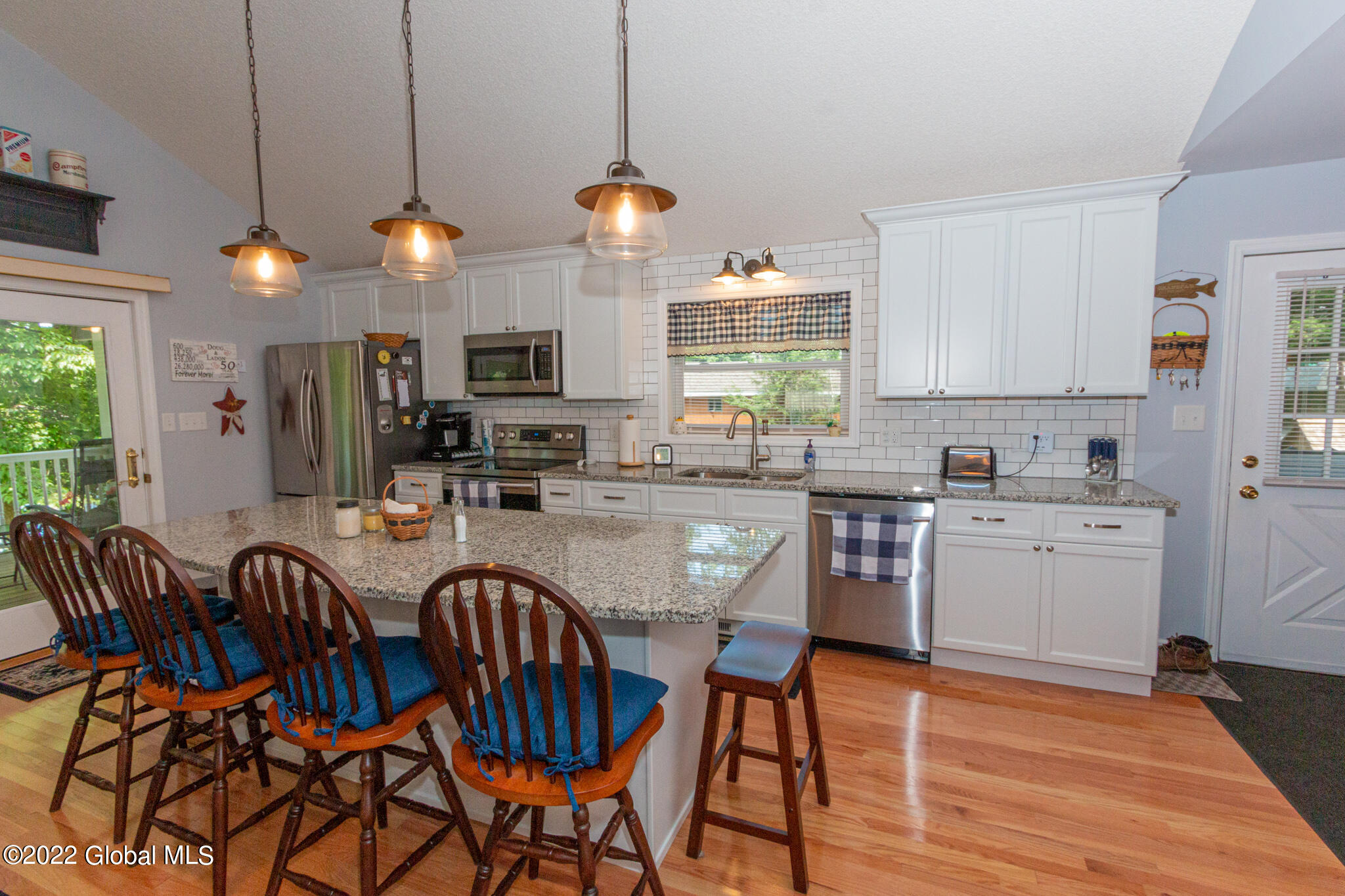 245 Maple Ridge Rd-15
