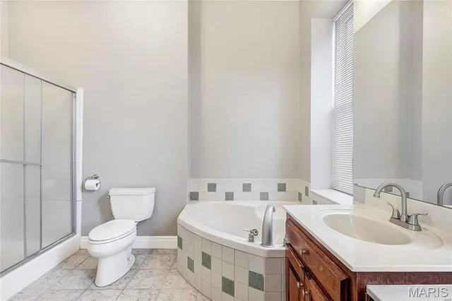 $1,995 | 1231 Allen Market Lane, Unit 2, St. Louis, MO 63104