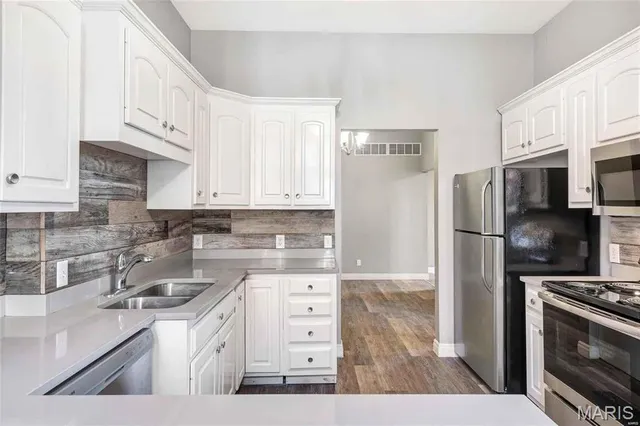 $1,995 | 1231 Allen Market Lane, Unit 2, St. Louis, MO 63104