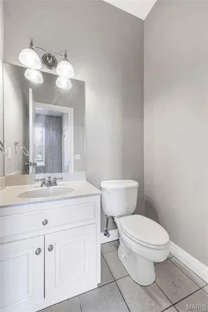 $1,995 | 1231 Allen Market Lane, Unit 2, St. Louis, MO 63104