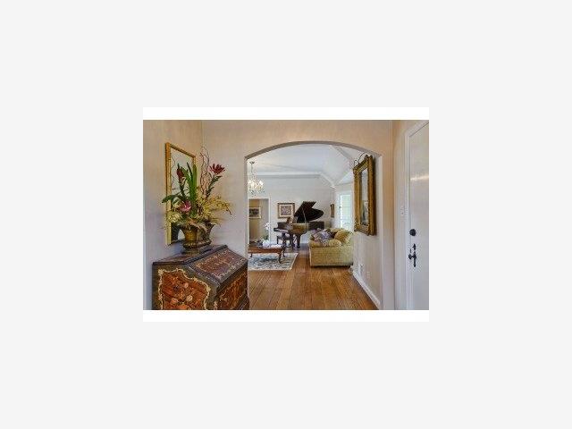 901 Harvard Road San Mateo, CA 94402 - Photo 3 of 9 Gallery Image 3