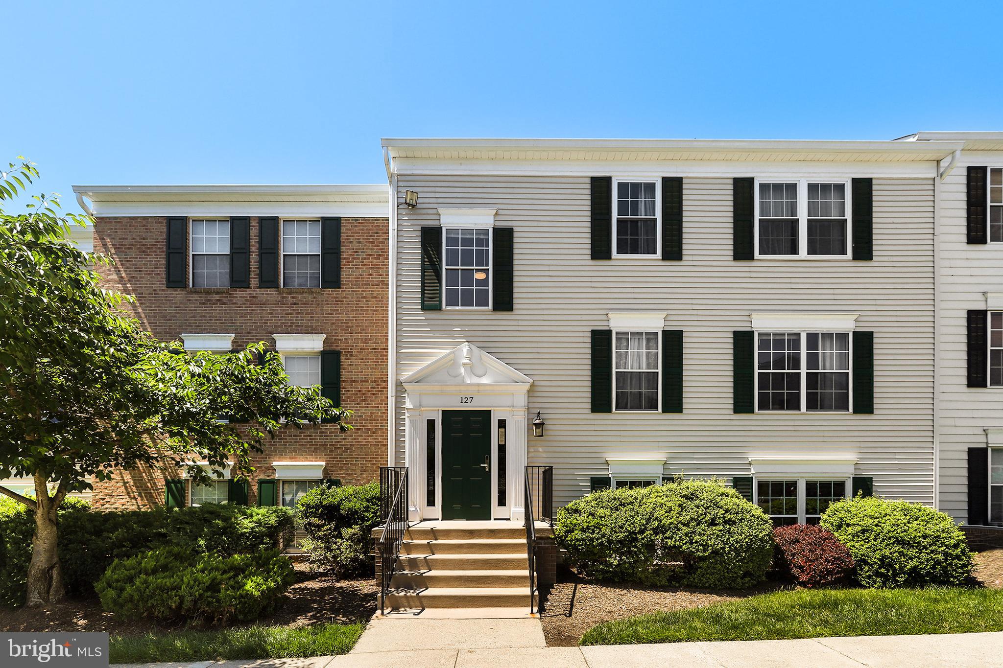 127 Fort Evans Road Southeast, Unit B Leesburg, VA 20175 - Photo 1 of 31 Gallery Image 1