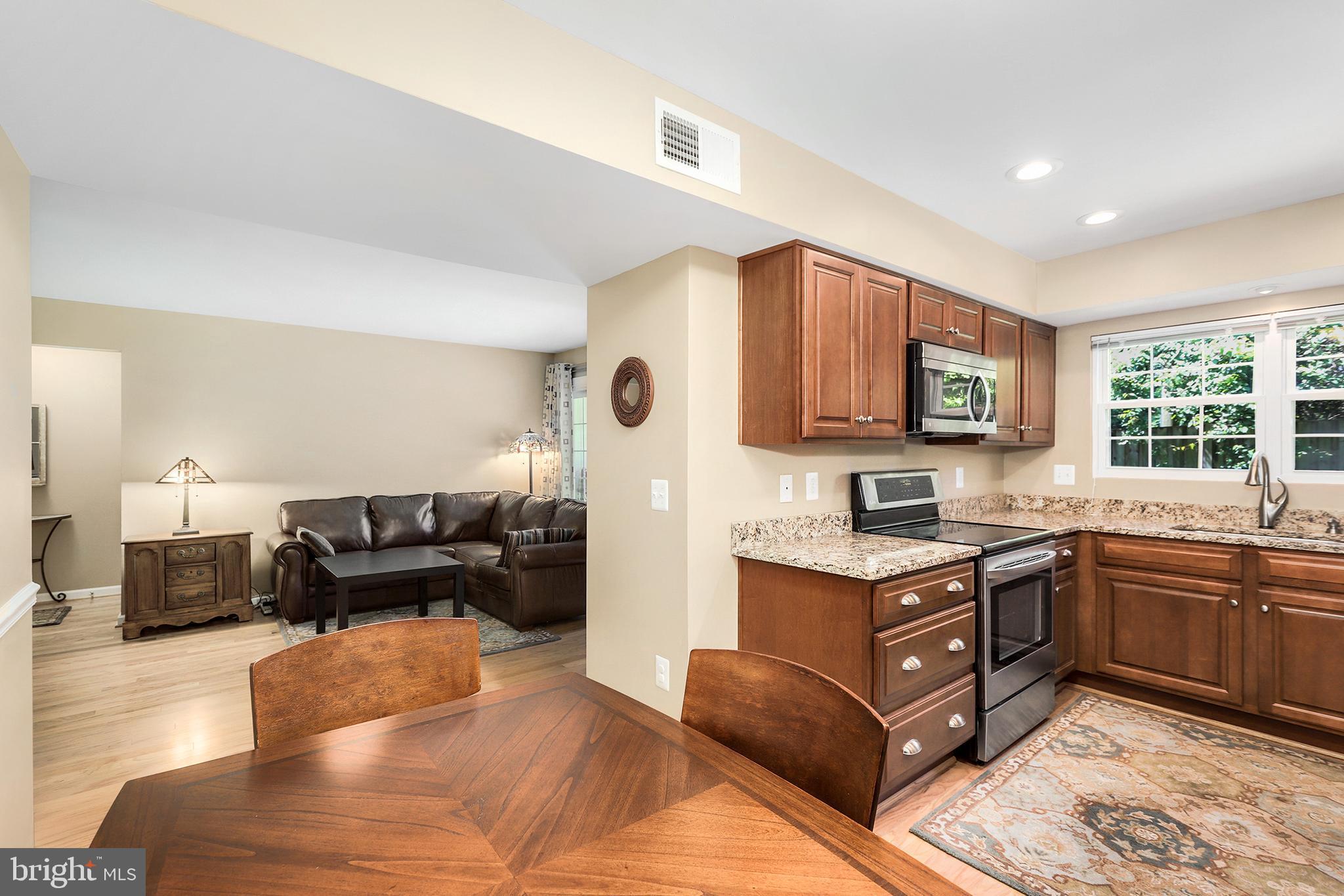 127 Fort Evans Road Southeast, Unit B Leesburg, VA 20175 - Photo 14 of 31 Gallery Image 14