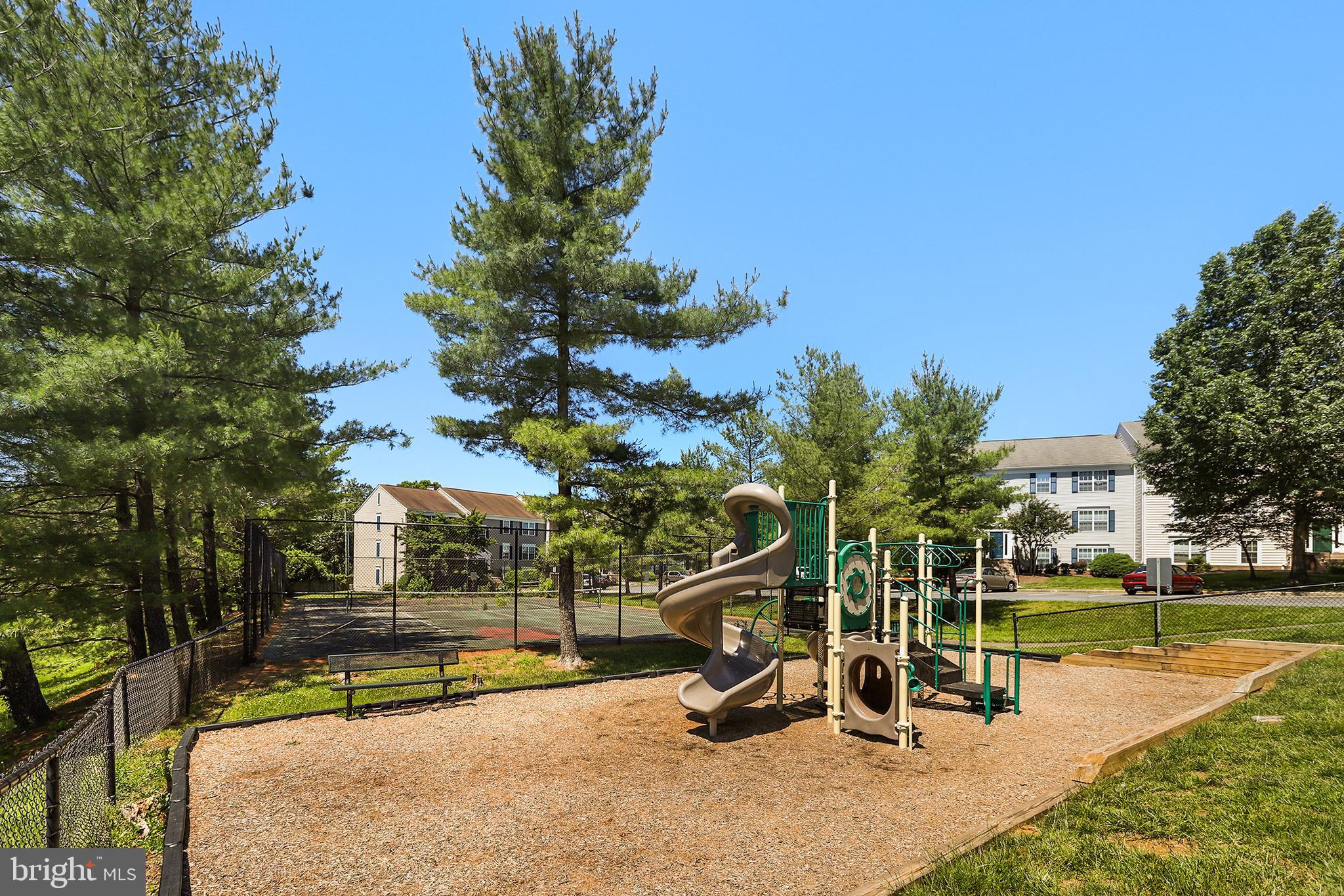 127 Fort Evans Road Southeast, Unit B Leesburg, VA 20175 - Photo 30 of 31 Gallery Image 30