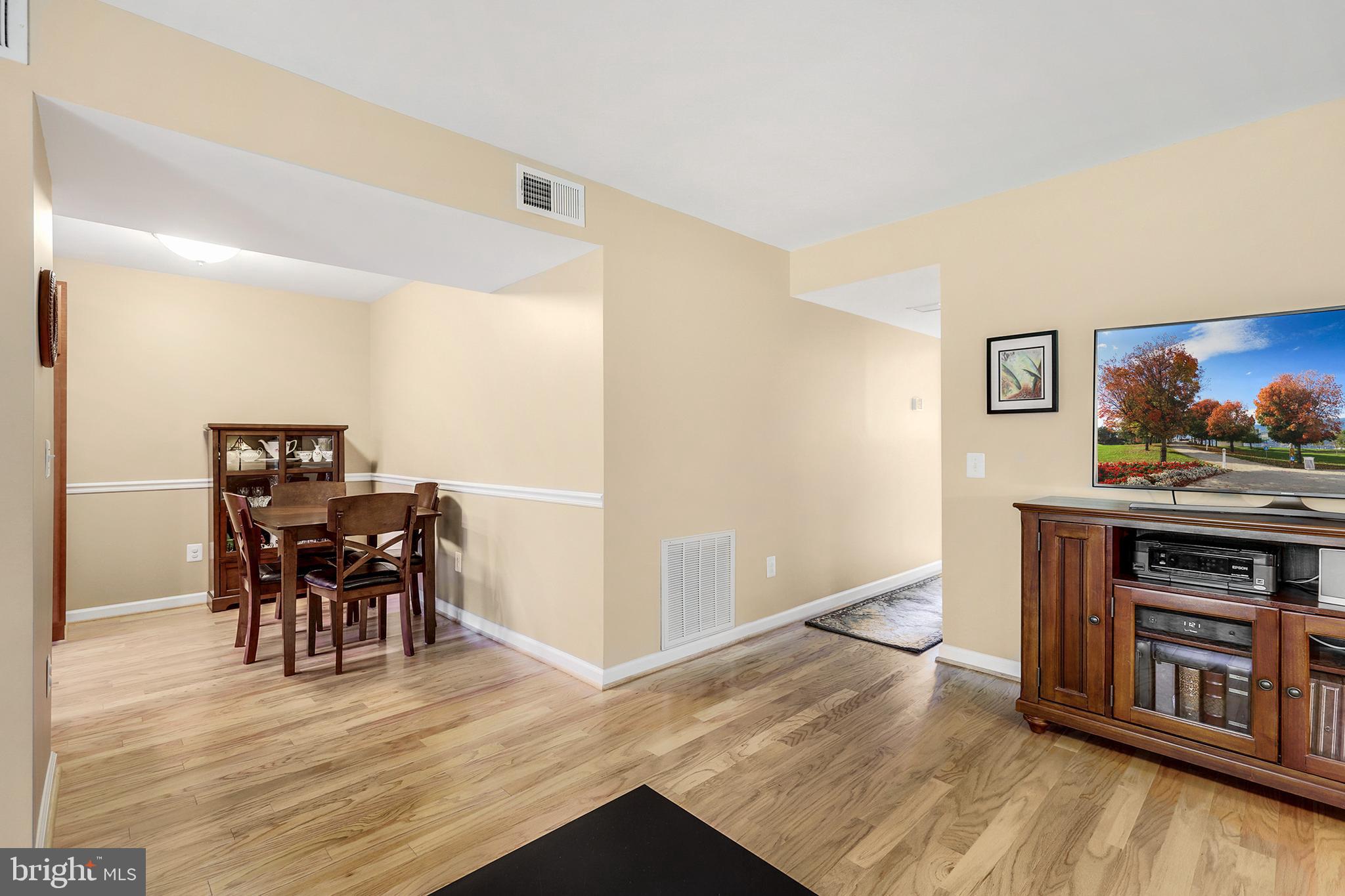 127 Fort Evans Road Southeast, Unit B Leesburg, VA 20175 - Photo 8 of 31 Gallery Image 8