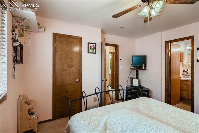 4305 Mallow Road Colorado Springs, CO 80907 - Photo 11 of 19