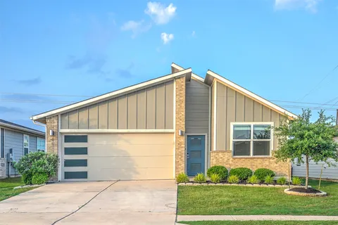 $2,300 | 4613 Tully Drive, Pflugerville, TX 78660