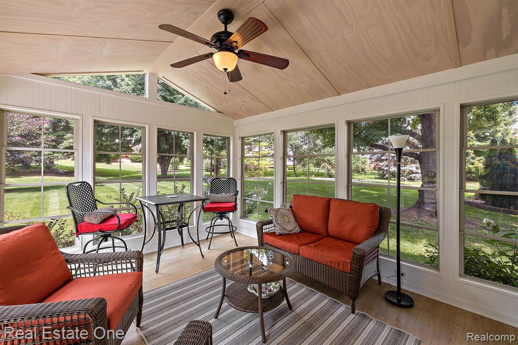 1272 Thames Drive Rochester Hills, MI 48307 - Photo 16 of 37
