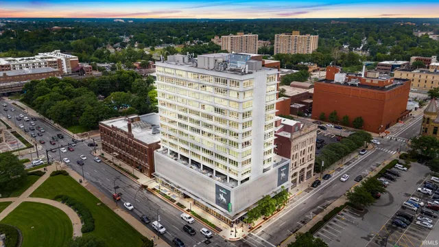 $1,199,000 | 203 East Berry Street, Unit 1004, Fort Wayne, IN 46802