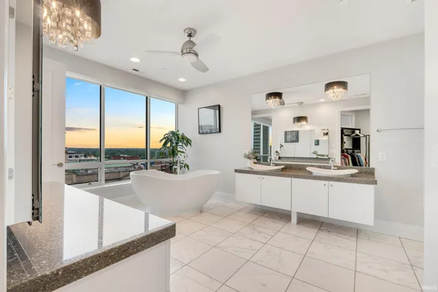 $1,199,000 | 203 East Berry Street, Unit 1004, Fort Wayne, IN 46802