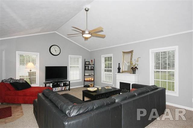 751 Pierce Street Morton, IL 61550 - Photo 4 of 15 Gallery Image 4