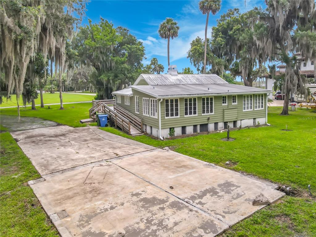 556 Stone Island Road Deltona, FL 32725 - Photo 32 of 38 Gallery Image 32