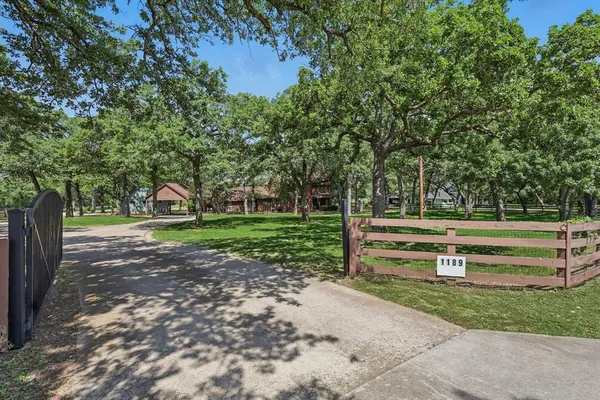 $1,549,999 | 1189 West Jeter Road, Bartonville, TX 76226
