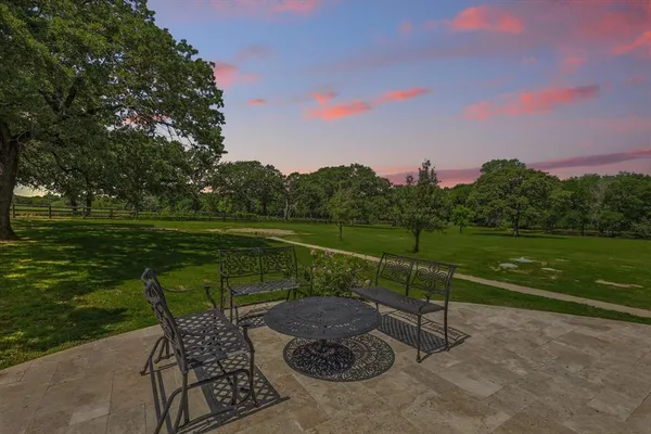 $1,549,999 | 1189 West Jeter Road, Bartonville, TX 76226