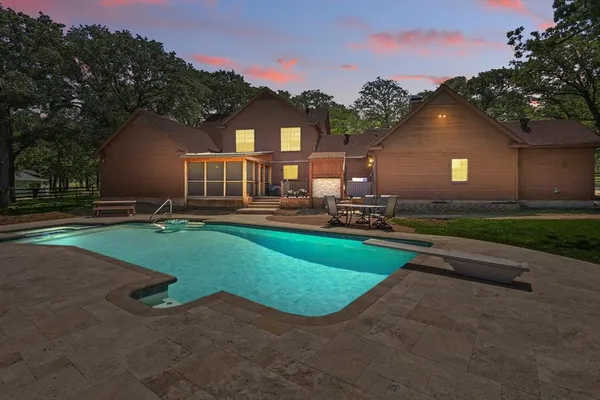 $1,549,999 | 1189 West Jeter Road, Bartonville, TX 76226