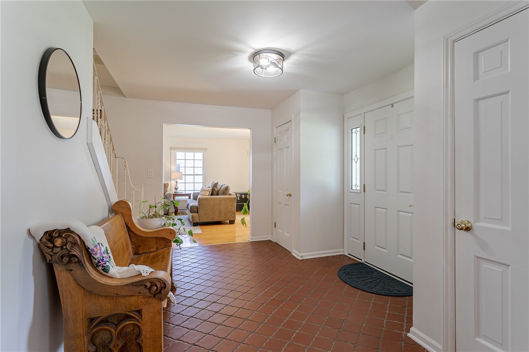 23 Cranston Road Pittsford, NY 14534 - Photo 4 of 30