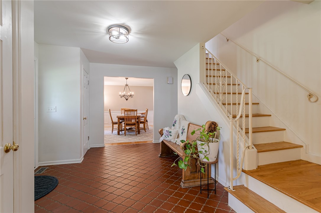 23 Cranston Road Pittsford, NY 14534 - Photo 5 of 30