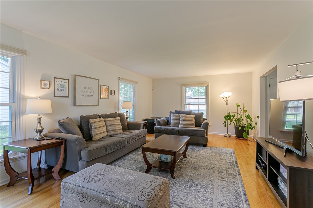 23 Cranston Road Pittsford, NY 14534 - Photo 10 of 30