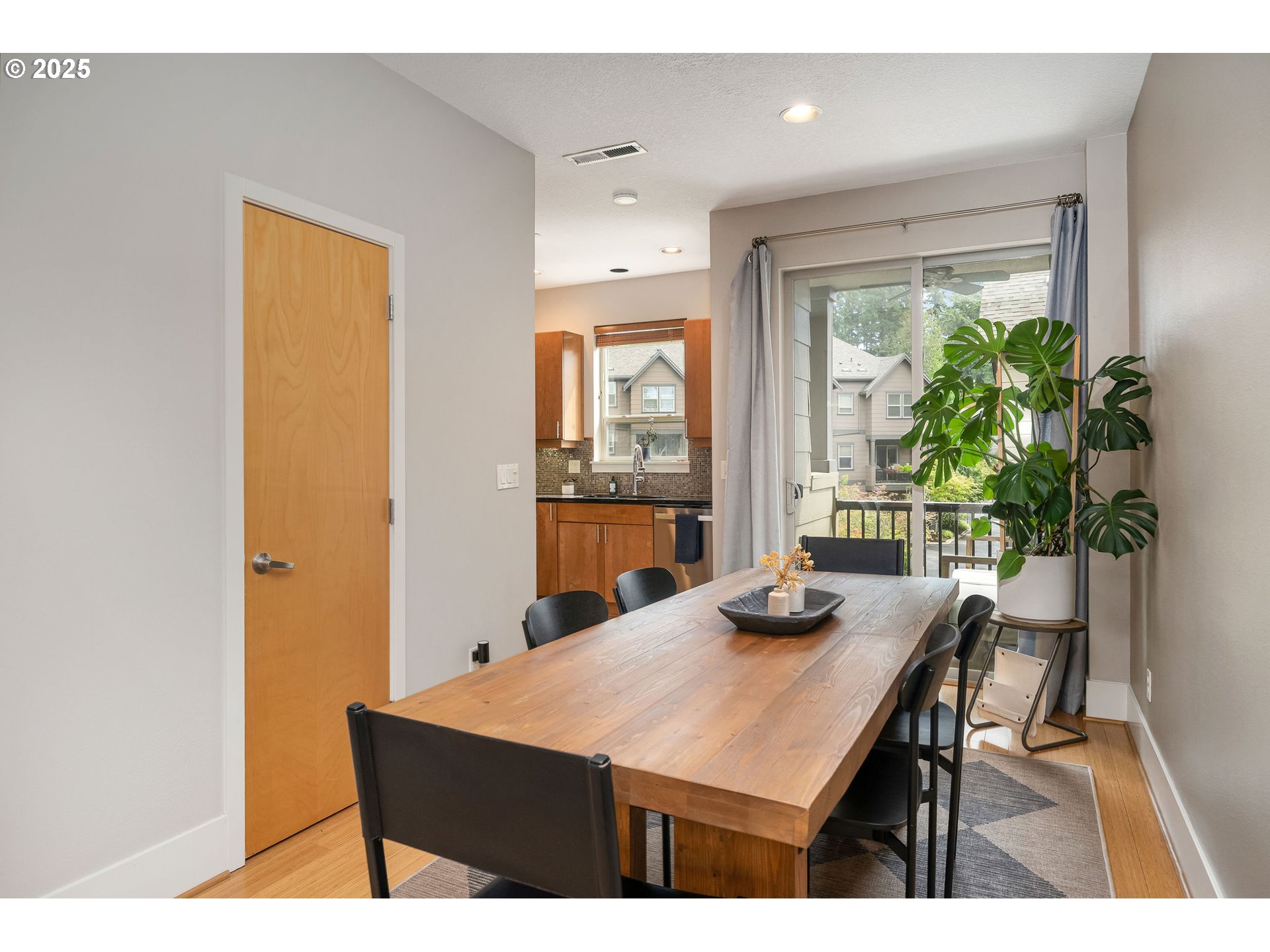 10258 Southwest Taylor Street Portland, OR 97225 - Photo 8 of 34 Gallery Image 8