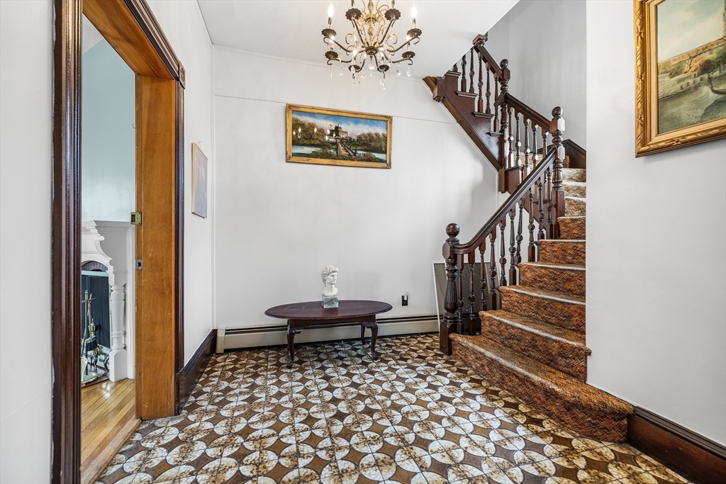 17 Upland Road Everett, MA 02149 - Photo 12 of 40