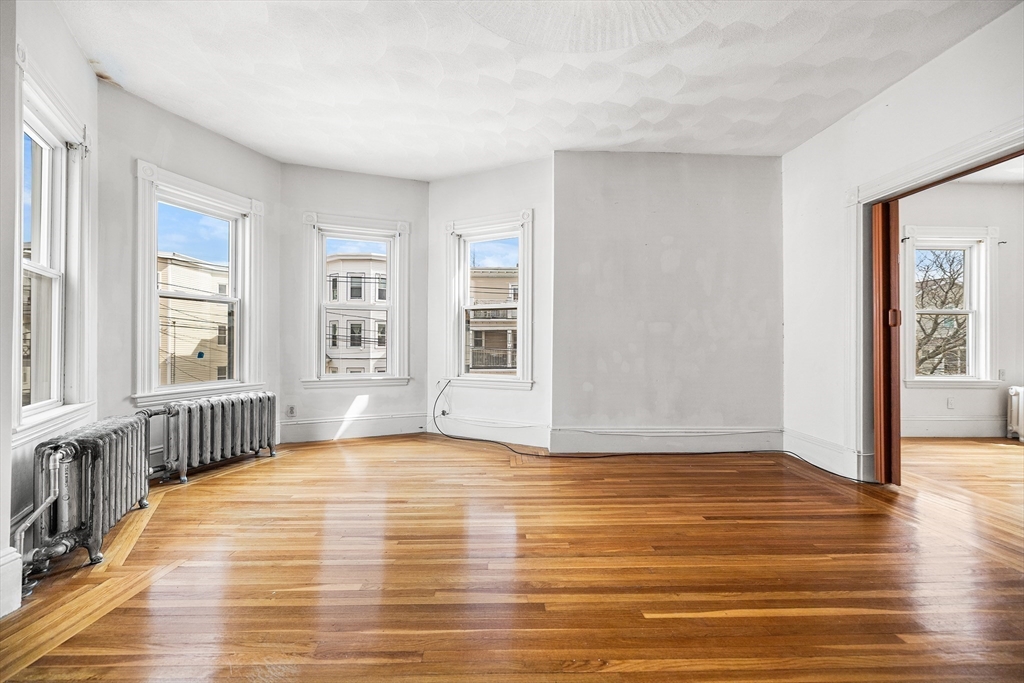 17 Upland Road Everett, MA 02149 - Photo 13 of 40