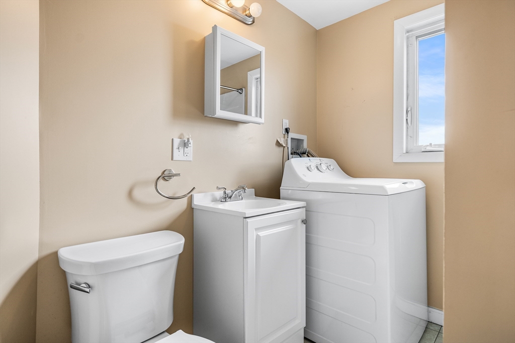 17 Upland Road Everett, MA 02149 - Photo 19 of 40