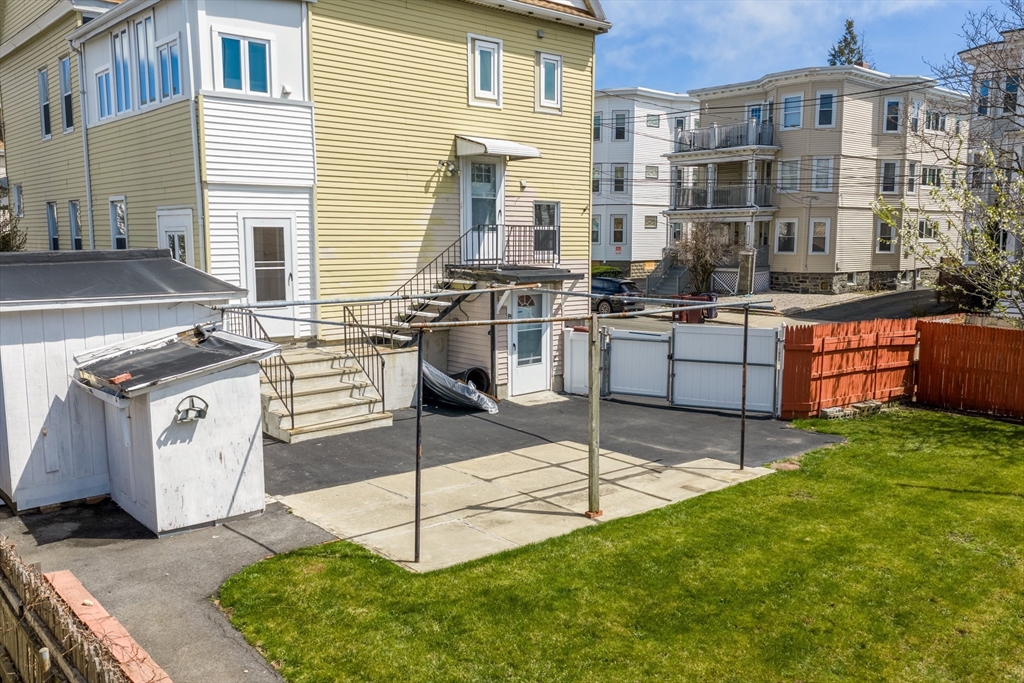 17 Upland Road Everett, MA 02149 - Photo 36 of 40