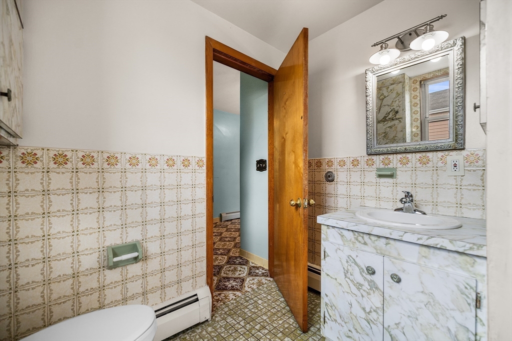 17 Upland Road Everett, MA 02149 - Photo 10 of 40