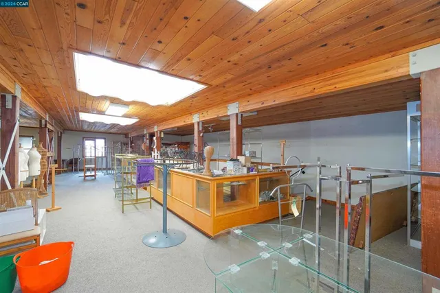 a view of steet corner