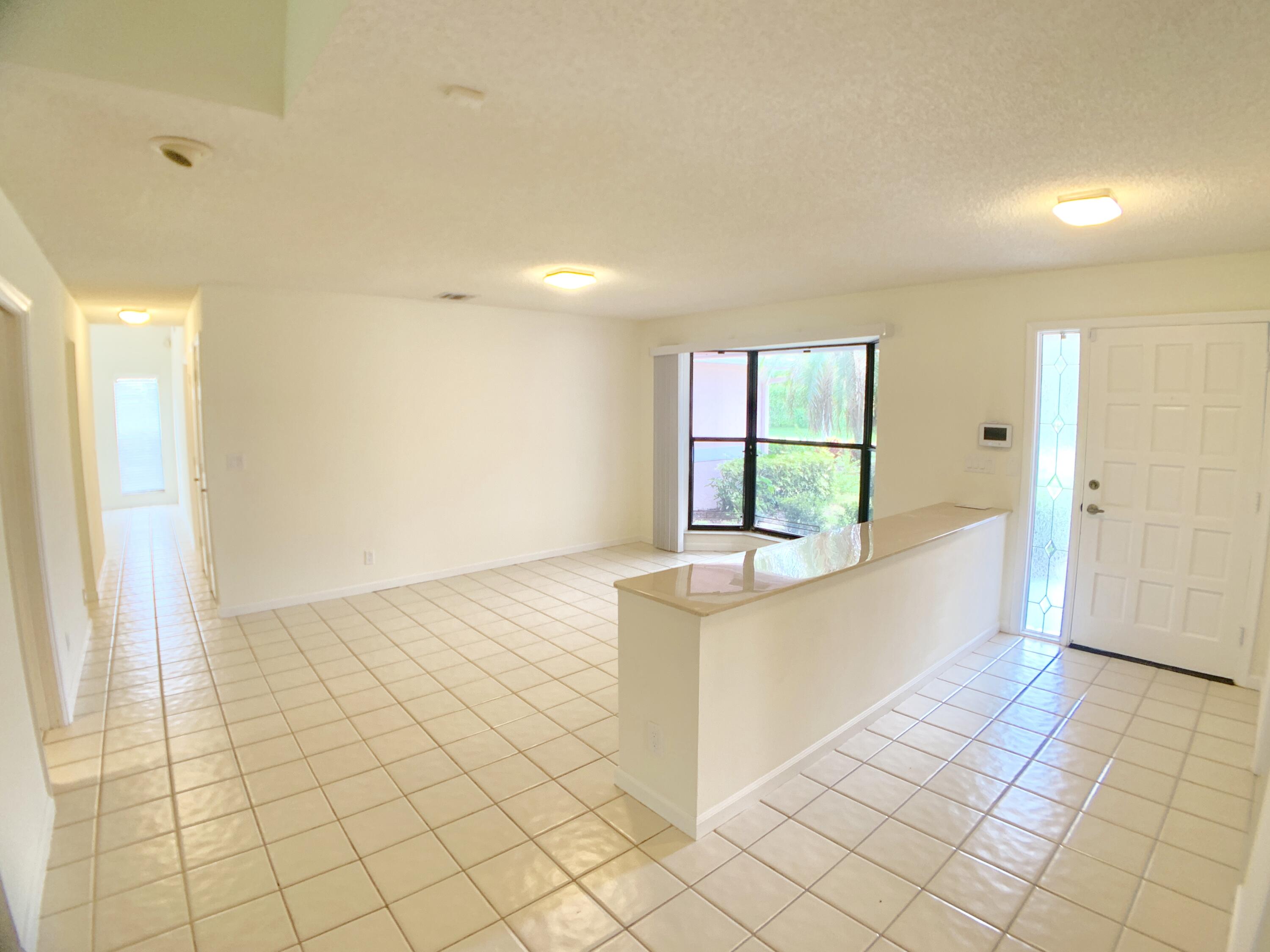 1242 Raintree Lane Wellington, FL 33414 - Photo 6 of 36 IMG_E1603