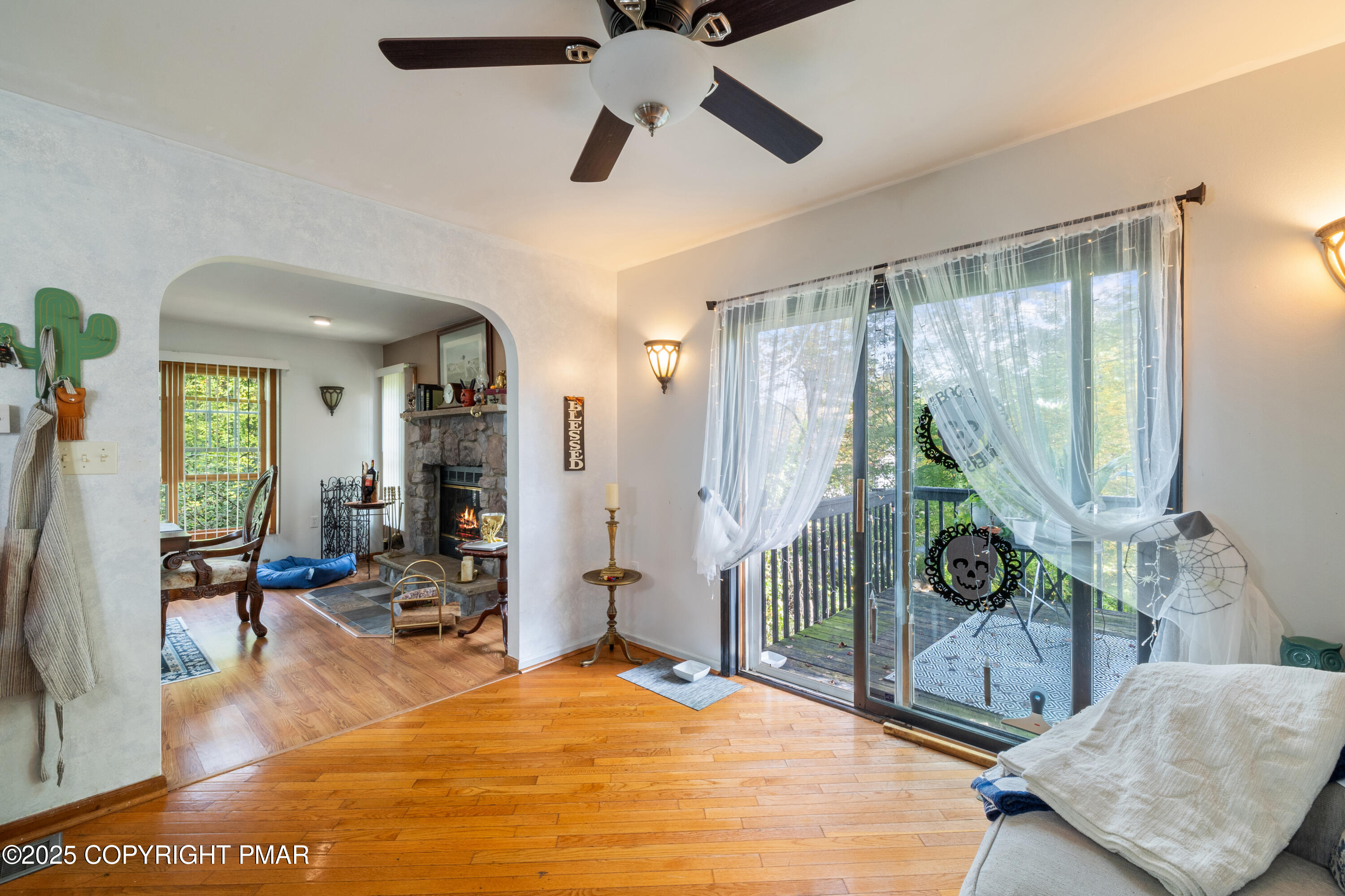 5005 Pine Ridge Road East Stroudsburg, PA 18302 - Photo 7 of 28 Dining room