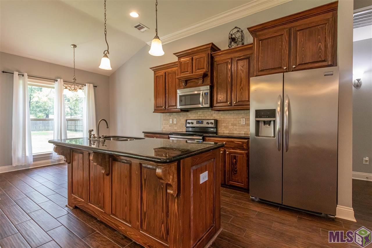 33642 Browning Road Denham Springs, LA 70706 - Photo 3 of 21