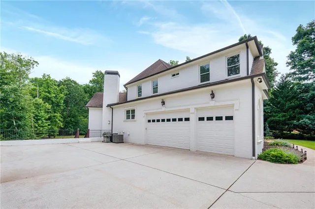 $1,300,000 | 105 Chablis Court, Braselton, GA 30517