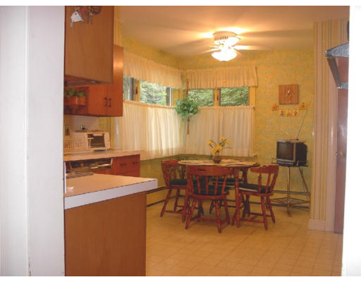 28 Carlton Road Marblehead, MA 01945 - Photo 6 of 7