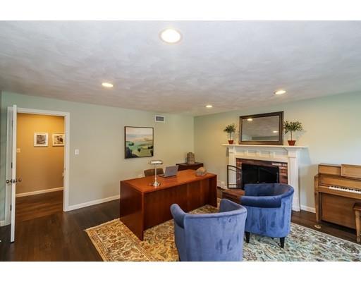 36 Oriole Road Medfield, MA 02052 - Photo 13 of 30 Gallery Image 13