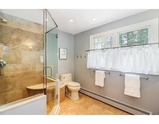 36 Oriole Road Medfield, MA 02052 - Photo 16 of 30 Gallery Image 16