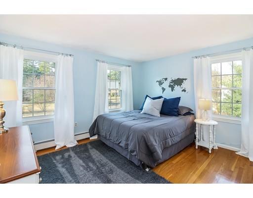 36 Oriole Road Medfield, MA 02052 - Photo 19 of 30 Gallery Image 19