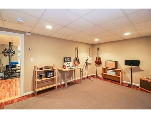 36 Oriole Road Medfield, MA 02052 - Photo 25 of 30 Gallery Image 25