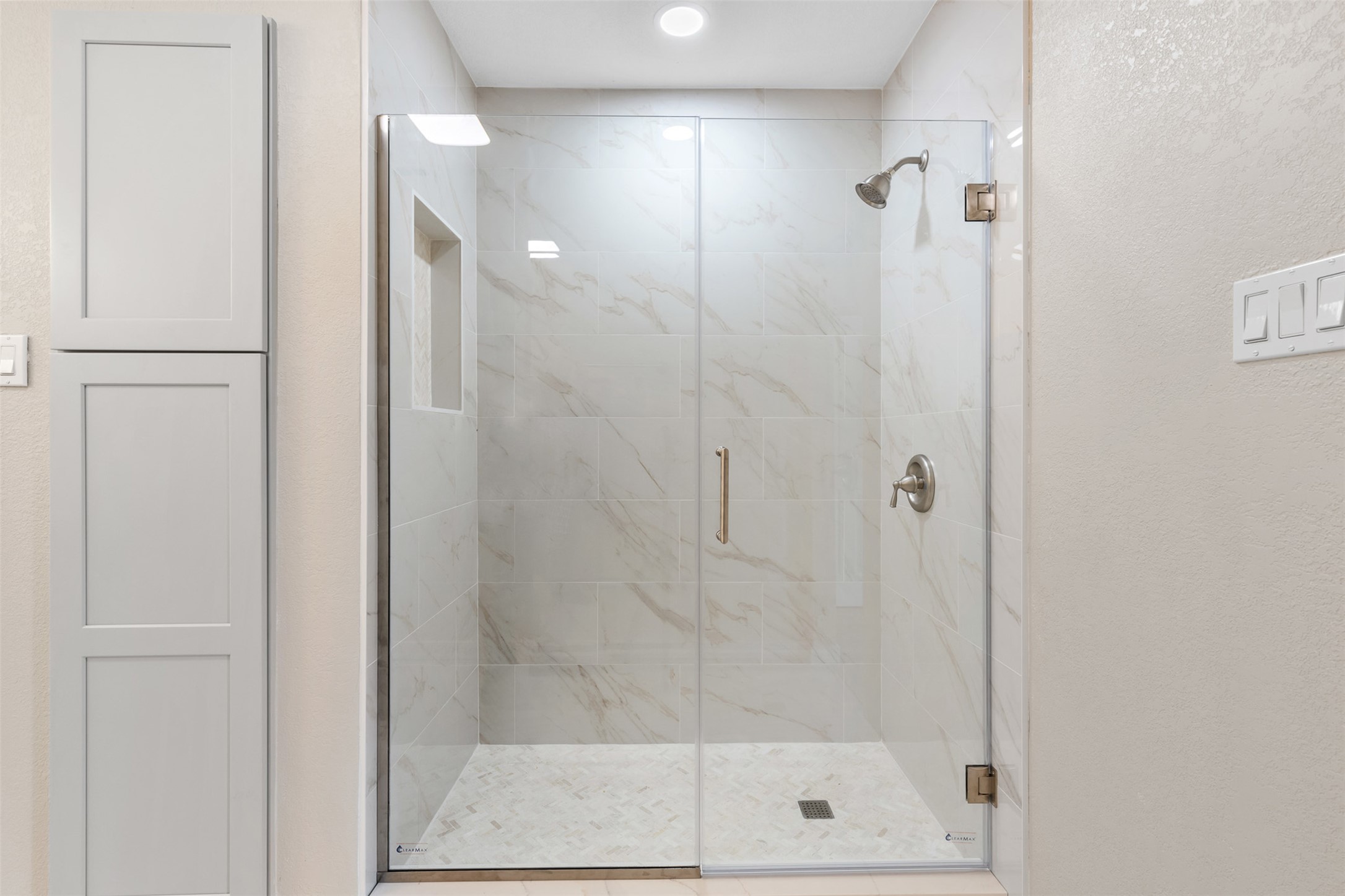 3203 Freemont Street Round Rock, TX 78681 - Photo 15 of 33 a bathroom with a shower