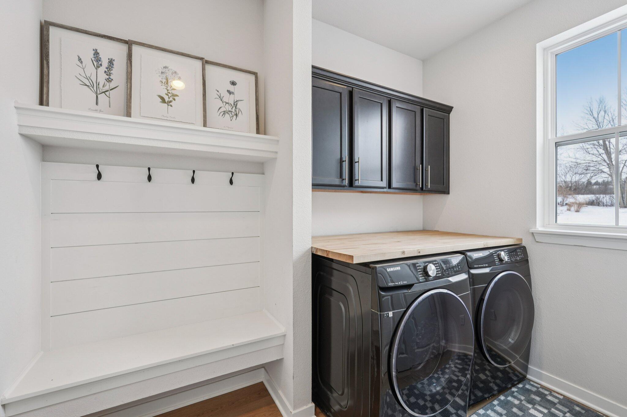 W206-n17471 Hidden Creek Road Jackson, WI 53037 - Photo 12 of 20 Laundry Room