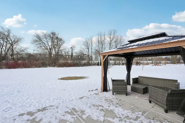 $549,900 | W206-n17471 Hidden Creek Road, Jackson, WI 53037