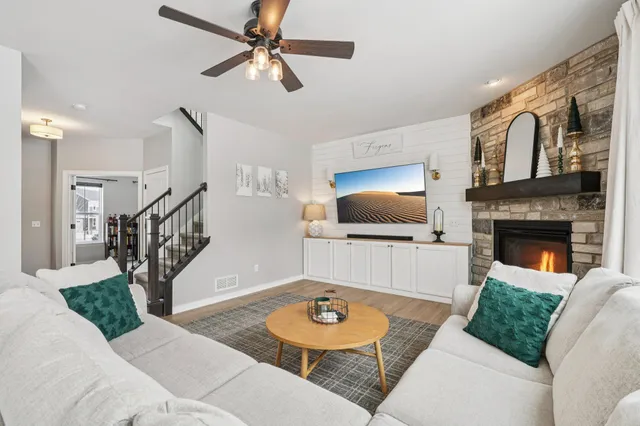 $549,900 | W206-n17471 Hidden Creek Road, Jackson, WI 53037