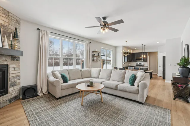 $549,900 | W206-n17471 Hidden Creek Road, Jackson, WI 53037