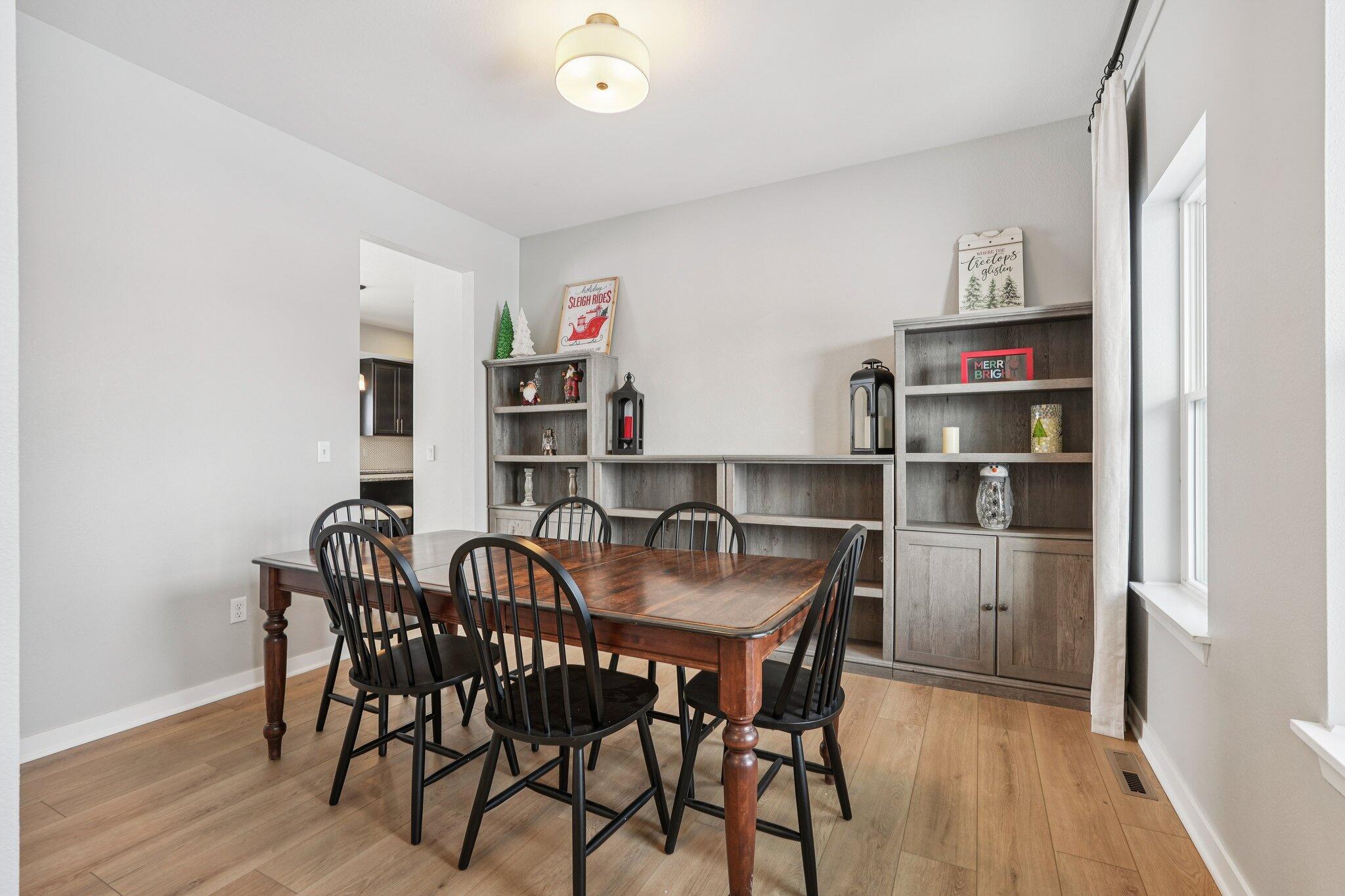 W206-n17471 Hidden Creek Road Jackson, WI 53037 - Photo 8 of 20 Dining Room