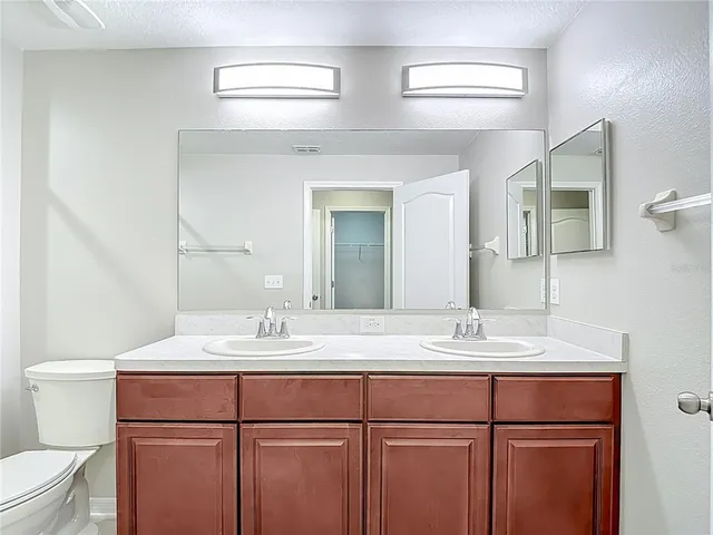 $2,200 | 20451 Berrywood Lane, Tampa, FL 33647