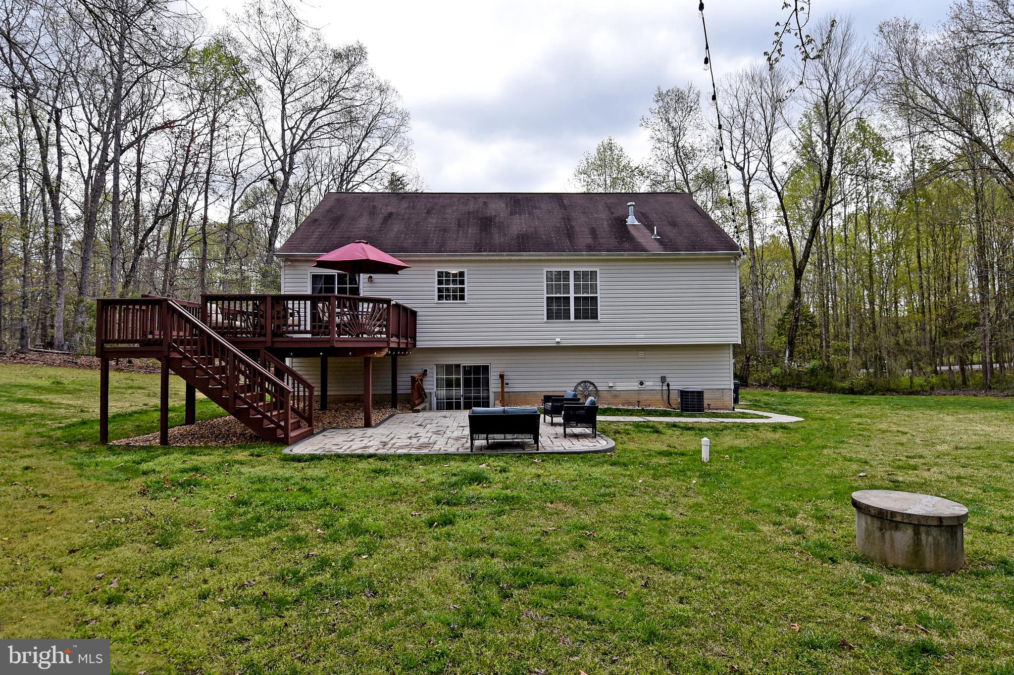 8 Ridgeway Road Stafford, VA 22556 - Photo 30 of 31 Rear deck and patio with walkway to front