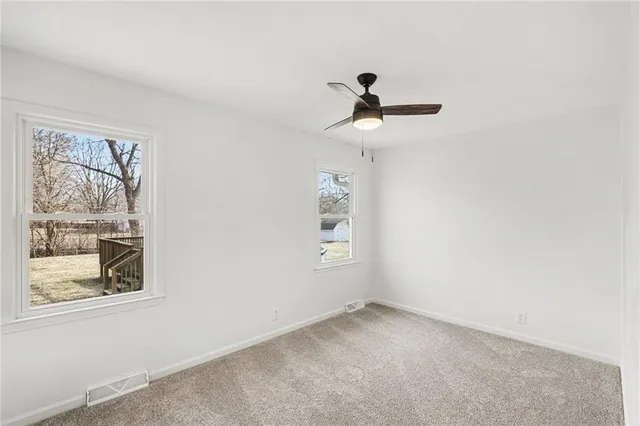 $379,000 | 960 Glengera Street, Peculiar, MO 64078