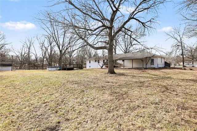 $379,000 | 960 Glengera Street, Peculiar, MO 64078
