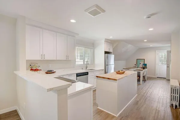 $1,750 | 3667 East Layton Avenue, Unit 3667A, Cudahy, WI 53110