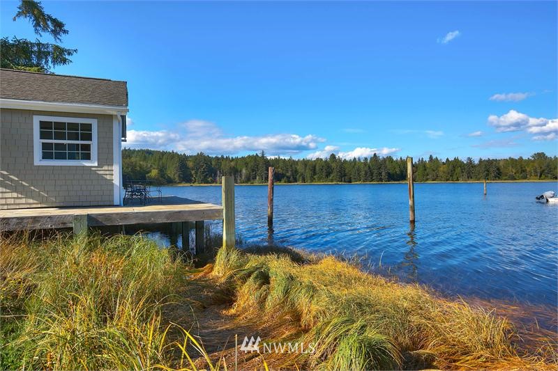 1150 East North Bay Road Allyn, WA 98524 - Photo 13 of 15 Gallery Image 13